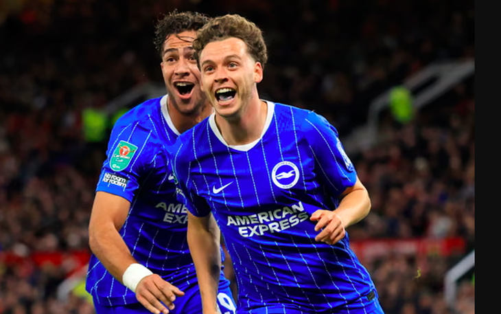 Thoát hiểm phút chót, Man United nhọc nhằn chia điểm với Fulham - Ảnh 3.