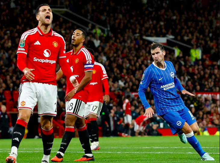 Man United đón cú sốc tiếp theo của mùa bóng - Ảnh 2.