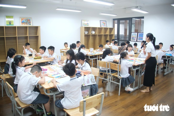 Trường tiểu học công lập 194 tỉ gây sốt với bếp ăn sáng choang, phòng nghỉ bán trú 'xịn sò' - Ảnh 42.
