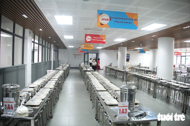 Trường tiểu học công lập 194 tỉ gây sốt với bếp ăn sáng choang, phòng nghỉ bán trú 'xịn sò' - Ảnh 16.