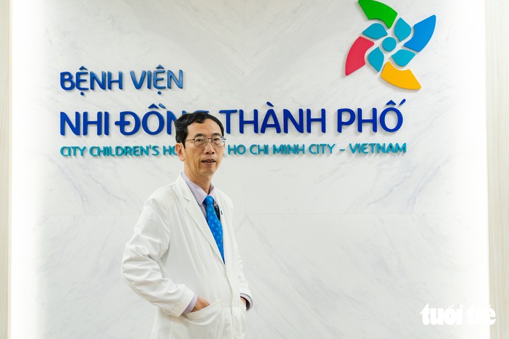 Học sinh ngày càng cao lớn, bàn ghế lớp học phải thay đổi theo thể trạng các em - Ảnh 12.
