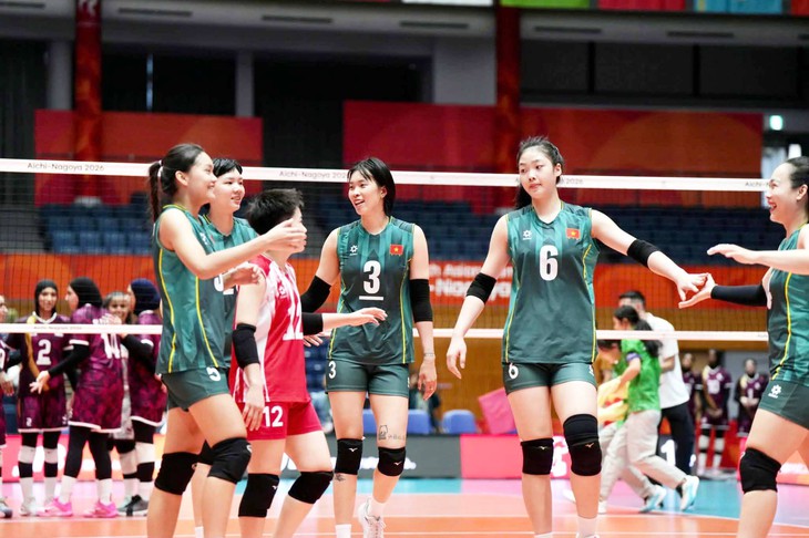 Thanh Thúy phát bóng 'mỏi tay', bóng chuyền nữ Việt Nam thắng đậm - Ảnh 1.