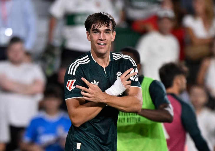 'Siêu dự bị' của HLV Mourinho mang về chiến thắng kịch tính cho Real Madrid - Ảnh 1.