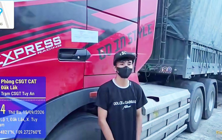 18 tuổi chưa có giấy phép lái xe, thanh niên vẫn lái xe đầu kéo chạy quá tốc độ - Ảnh 1.