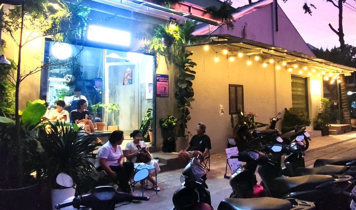 Đi trễ '10 phút nữa tới', hai tiếng sau vẫn không thấy mặt - Ảnh 1.