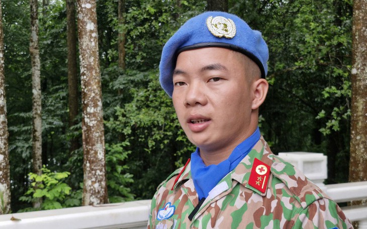 Người lính mũ nồi xanh Việt Nam trao yêu thương đến trẻ em Nam Sudan trước ngày về nước - Ảnh 3.