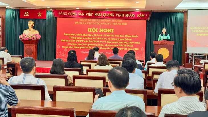 TP.HCM quán triệt Quy định 19-QĐ/TW và Chỉ thị 07-CT/TW: Đưa học tập và làm theo Bác từ nhận thức thành hành động - Ảnh 2.