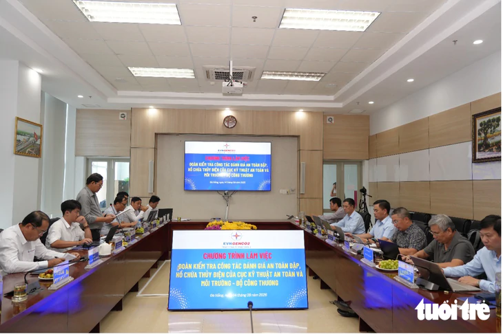 Kiểm tra an toàn đập, hồ chứa tại Thủy điện Sông Bung 4 - Ảnh 1.