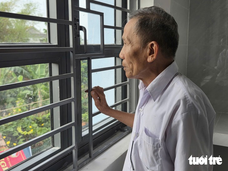 Niềm vui trong những căn nhà sinh hoạt cộng đồng kết hợp tránh lũ mới ở Đắk Lắk - Ảnh 8.