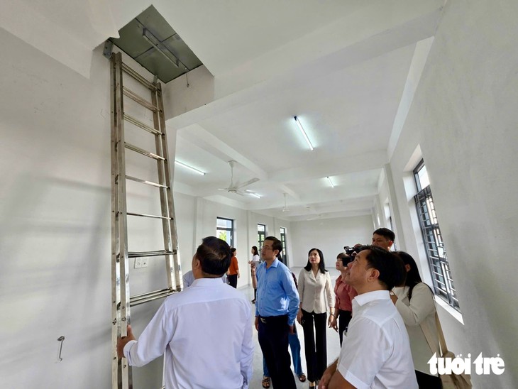 Niềm vui trong những căn nhà sinh hoạt cộng đồng kết hợp tránh lũ mới ở Đắk Lắk - Ảnh 11.