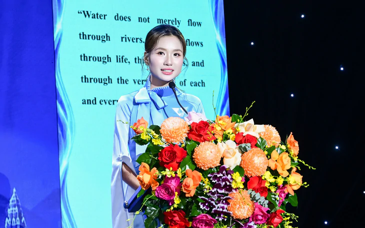 Hoa hậu Nguyễn Thanh Hà: Tiết kiệm nước bắt đầu từ khoảnh khắc khóa một chiếc vòi - Ảnh 1.