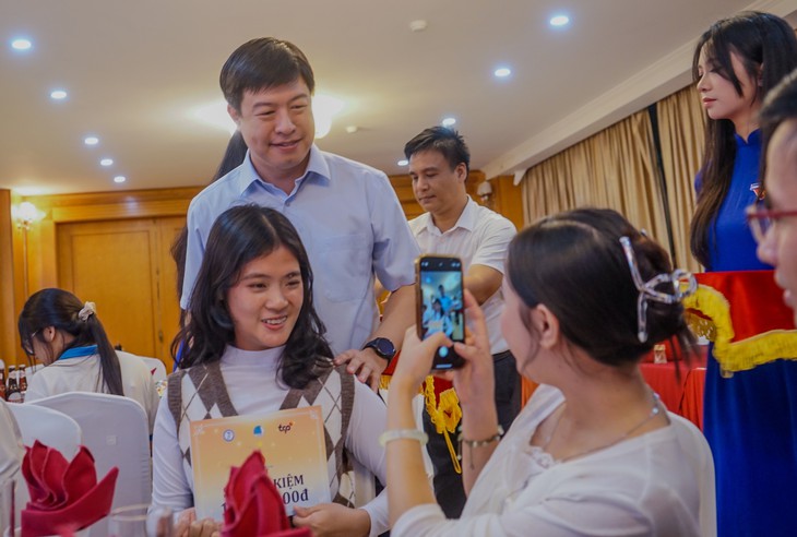 Thanh niên khuyết tật vượt nghịch cảnh, trở thành doanh nhân, vận động viên, nghệ sĩ... đóng góp nổi bật cho xã hội - Ảnh 3.