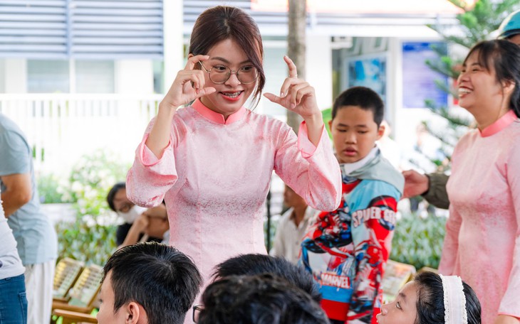 Giảm tuổi nghỉ hưu giáo viên: Cần thận trọng để Bảo vệ quyền lợi dài hạn - Ảnh 2.