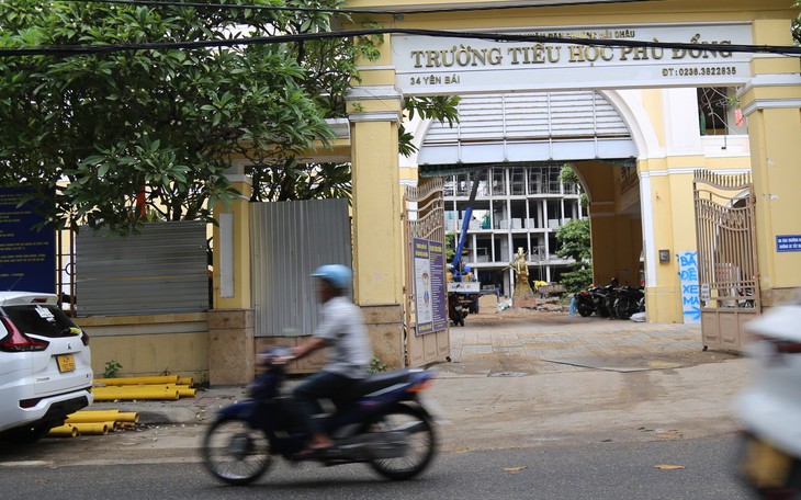 Cầu Biện trên tuyến đường huyết mạch Đà Nẵng trễ hẹn, bao giờ mới xong? - Ảnh 2.