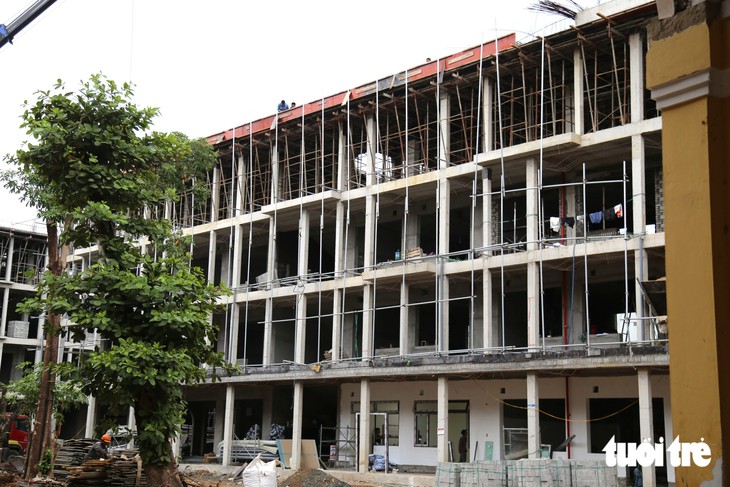 Trường giữa trung tâm Đà Nẵng chậm tiến độ, học sinh đi học nhờ: Nhắc nhiều, nhà thầu vẫn chậm - Ảnh 2.
