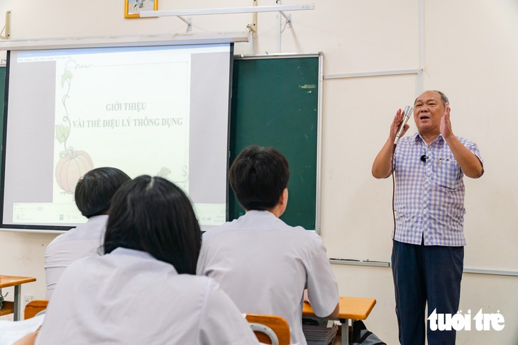 Học sinh nói gì khi trường học đưa đờn ca tài tử thành môn học trong trường? - Ảnh 6.