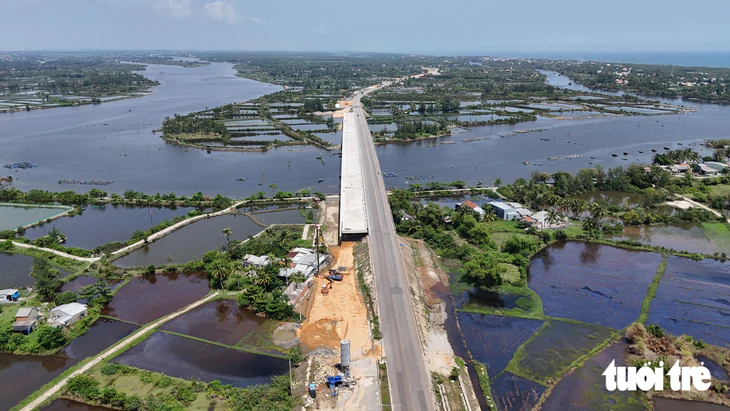 Diện mạo đường ngàn tỉ kết nối 2 sân bay Đà Nẵng - Chu Lai - Ảnh 2.