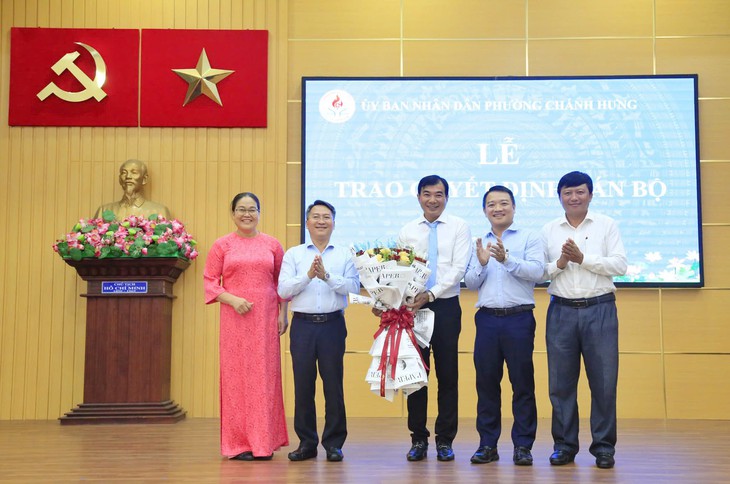 TP.HCM: Phó chủ tịch UBND phường được điều động về làm trưởng Phòng kế hoạch tài chính của Sở Giáo dục - Ảnh 1.
