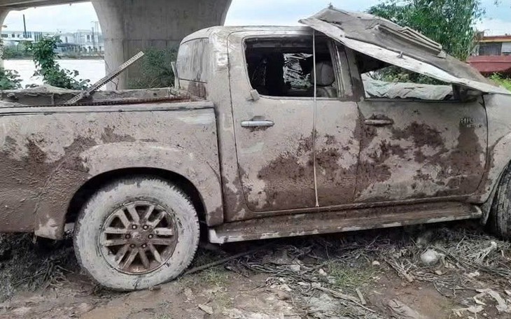 Xe bán tải dưới kênh chứa bộ xương người: Thu công nợ 363 triệu, sao trên xe chỉ còn lại 144 triệu? - Ảnh 2.