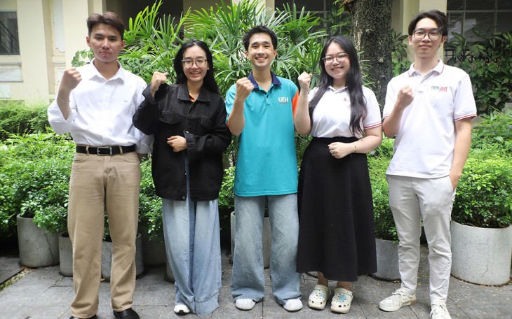 'Vươn cánh bồ câu trắng' tiếp sức tân sinh viên rèn luyện, tự tin 'tung cánh' trưởng thành - Ảnh 11.