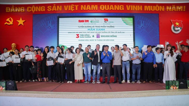 74 'mần xanh' Khánh Hòa được tiếp sức vững bước học tập - Ảnh 9.