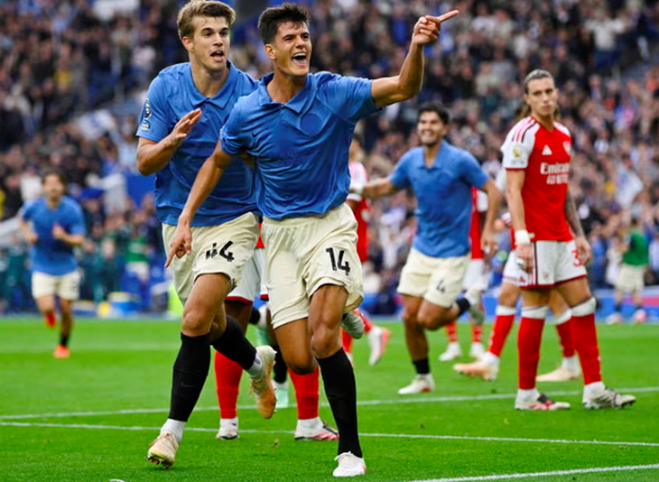 Arsenal thua sốc Brighton - Ảnh 2.