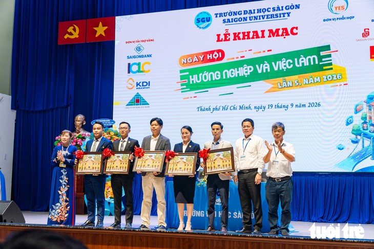 Gen Z có bằng đại học xuất sắc, doanh nghiệp vẫn cần 'thứ khác' - Ảnh 5.