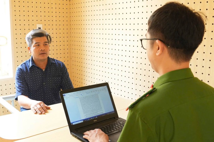 Vụ con gái nói dối chuyện mang thai: Khởi tố ‘hai cặp ông bà thông gia’ cùng bác và thím - Ảnh 1.