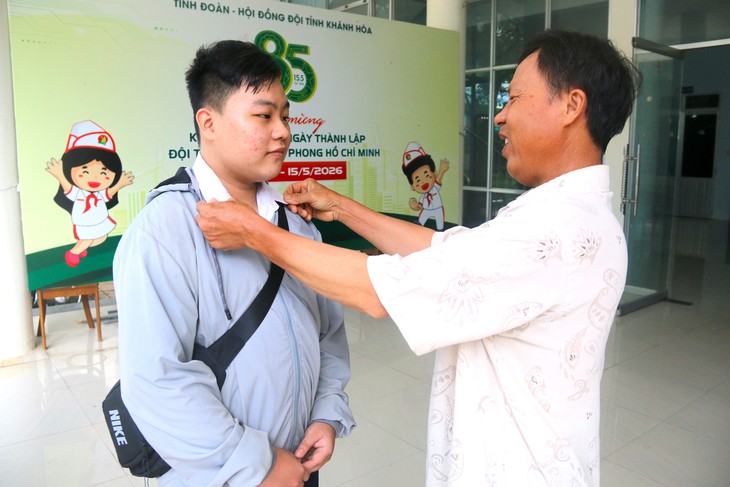 74 'mần xanh' Khánh Hòa được tiếp sức vững bước học tập - Ảnh 4.