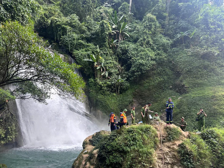 Du khách ở TP HCM mất tích khi tham quan thác nước ở Hà Giang - Ảnh 1.