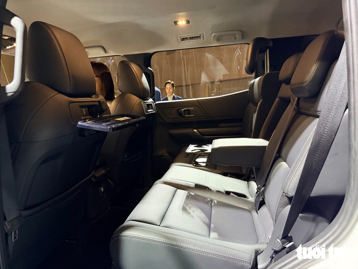 Mitsubishi Pajero đời mới ra mắt: 2 màn lớn, máy dầu, có thể thêm hybrid, lắp ở gần Việt Nam - Ảnh 16.
