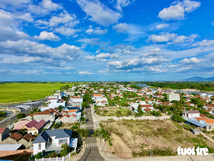 Giao đất làm cao tốc, dân phải đi ở nhờ vì chưa được nhận đất tái định cư - Ảnh 3.