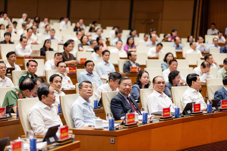 Sáng nay, Bộ Chính trị, Ban Bí thư tổ chức Hội nghị toàn quốc quán triệt một số nghị quyết, chỉ thị - Ảnh 1.