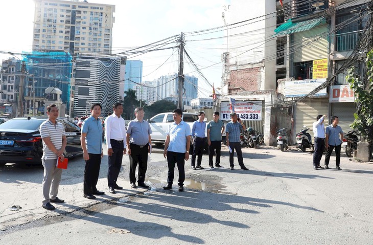 Lãnh đạo Hà Nội: 10 ngày phải giải quyết 129 đơn thư của dân bị thu hồi đất để làm bãi gửi xe ngay vành đai 1  - Ảnh 3.