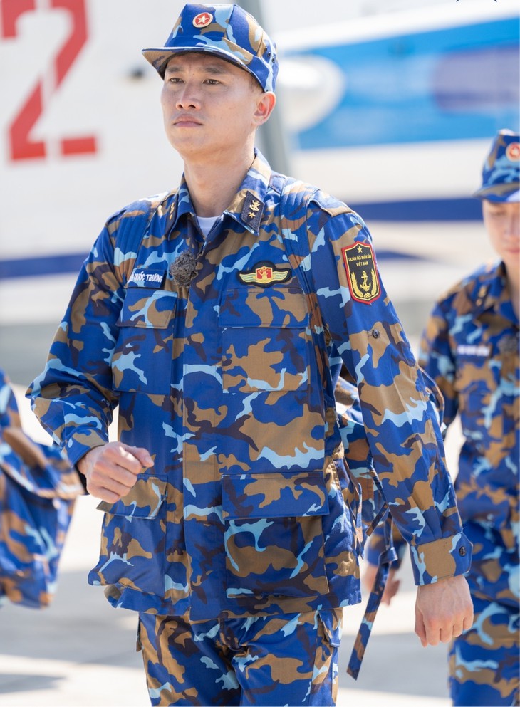 Quốc Trường ở 'Sao Nhập Ngũ': Lộ mặt mộc gây sốt, mất sạch nết công tử  - Ảnh 3.
