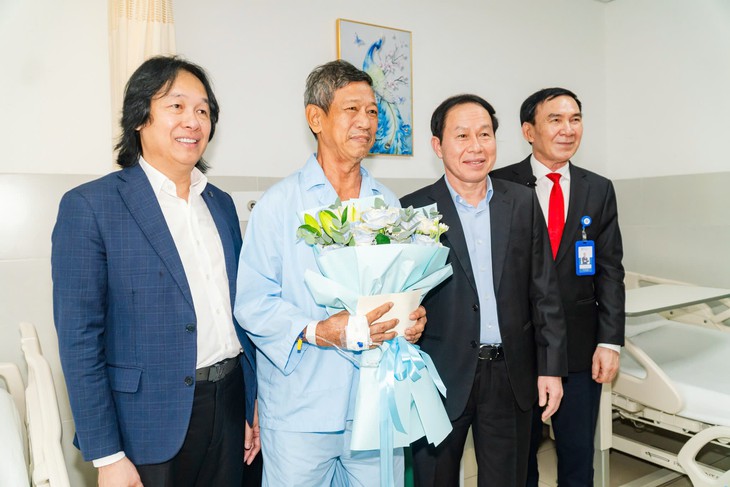 Phó thủ tướng Lê Tiến Châu khẳng định uy tín bệnh viện phải được bồi đắp qua thời gian - Ảnh 3.