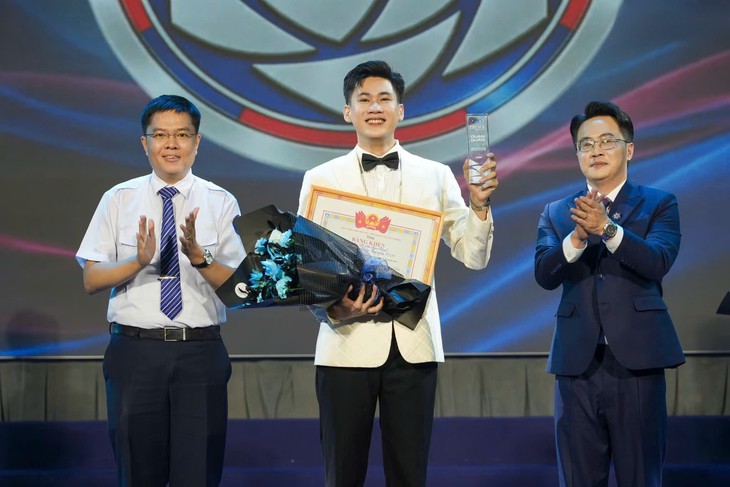 The TVFACE không chỉ tìm quán quân, còn 'săn' MC cho các show - Ảnh 3.