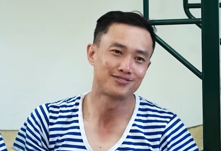 Quốc Trường ở 'Sao Nhập Ngũ': Lộ mặt mộc gây sốt, mất sạch nết công tử  - Ảnh 1.