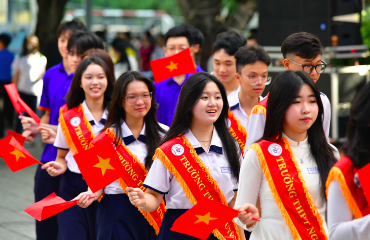 'Thay đổi trong tuyển sinh phải báo trước ít nhất 3 năm để đảm bảo công bằng'   - Ảnh 3.