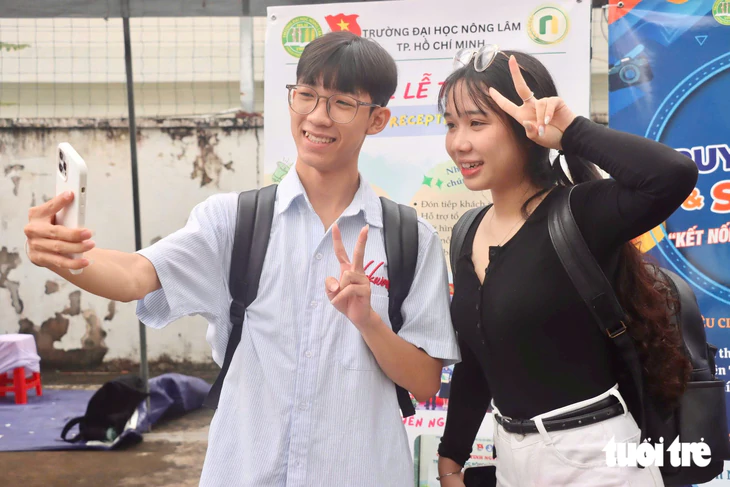'Vươn cánh bồ câu trắng' tiếp sức tân sinh viên rèn luyện, tự tin 'tung cánh' trưởng thành - Ảnh 1.