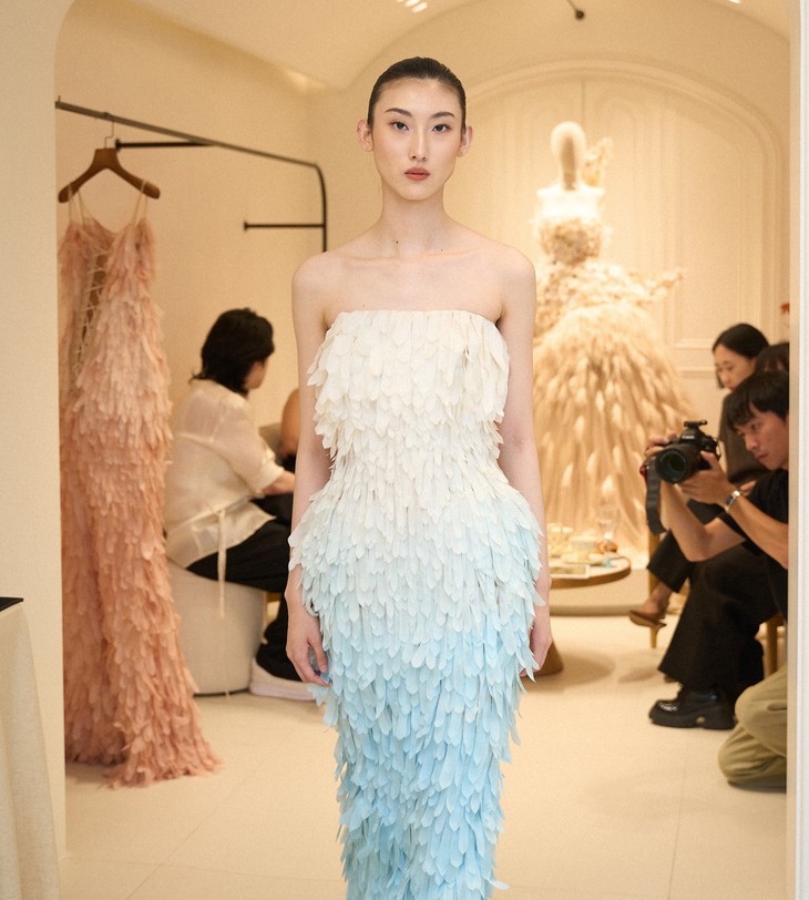 Nguyễn Phúc Tuấn mang cơn mưa ký ức Huế đến Paris - Ảnh 5.