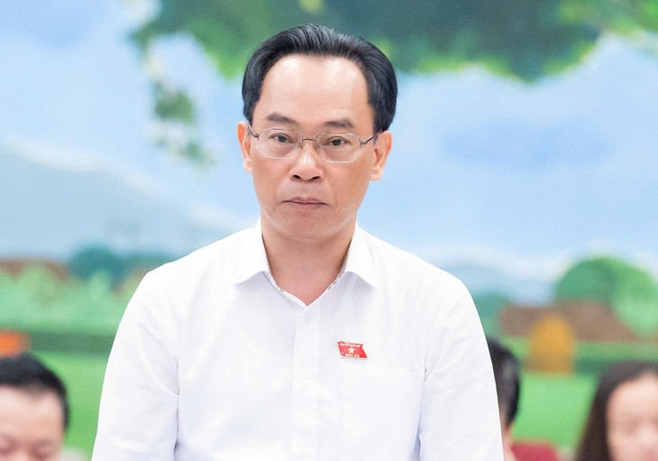 Bộ trưởng Hoàng Minh Sơn: Nghiêm túc rút kinh nghiệm, chắc chắn năm tới không thiếu SGK - Ảnh 1.