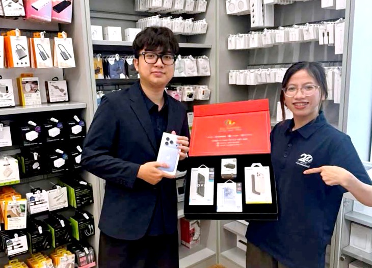 Hàng chục nghìn iPhone 18 đã đến tay khách sức nóng chưa hạ nhiệt - Ảnh 2.