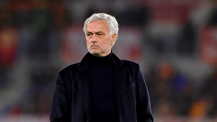 HLV Mourinho: Nếu là Vinicius, tôi đã không ở Real Madrid - Ảnh 1.
