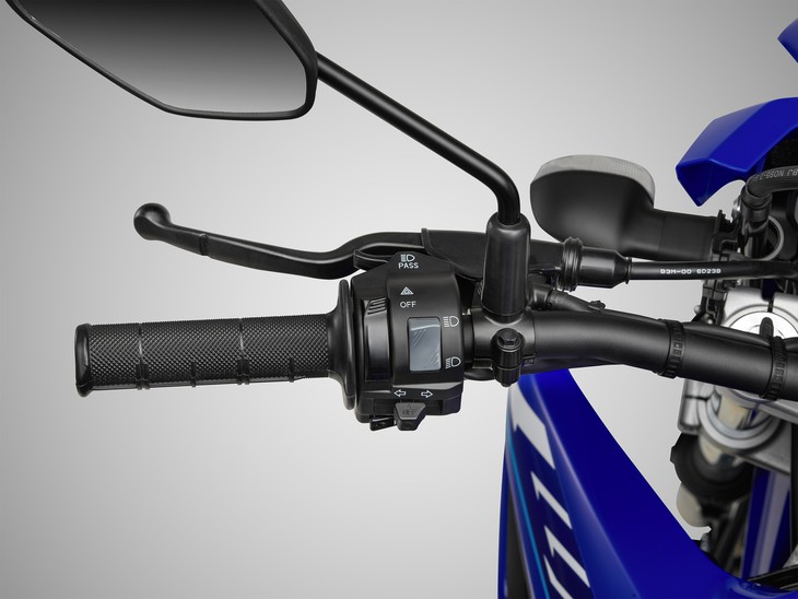 Yamaha tung xe máy mới ở Việt Nam: Giá 79 triệu, vừa đi phố vừa chơi địa hình - Ảnh 11.