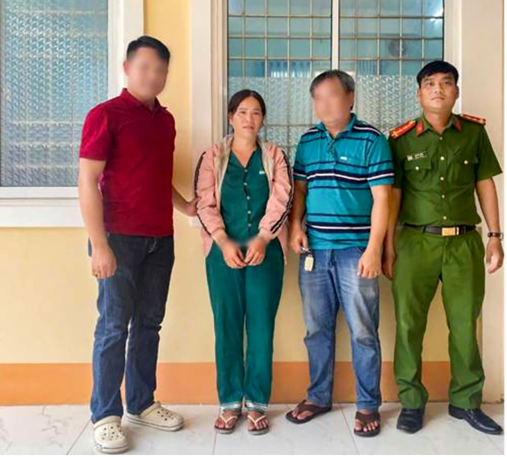 Cần Thơ: Bắt người phụ nữ đập phá ô tô của chồng cũ - Ảnh 2.