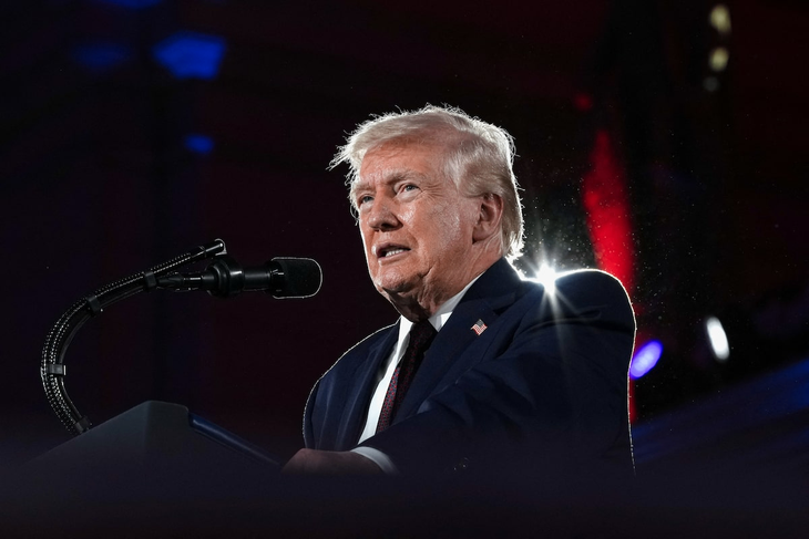 Ông Trump nêu 3 kịch bản cho Tehran; Mỹ kêu gọi công dân lập tức rời Iran  - Ảnh 1.