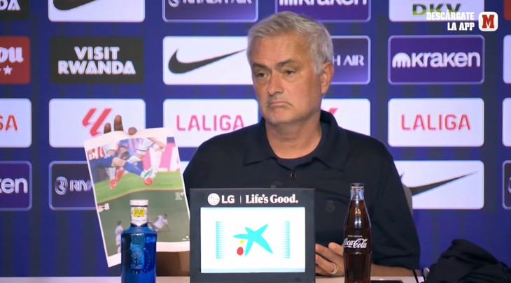 Real Madrid cấm cầu thủ tiếp xúc truyền thông sau trận thua Atletico - Ảnh 2.
