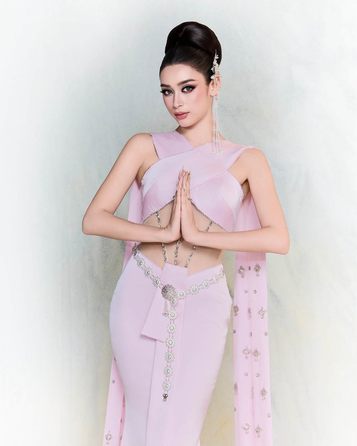 Emoura Phạm mang câu chuyện 100 cây cầu đến Miss Grand International - Ảnh 8.