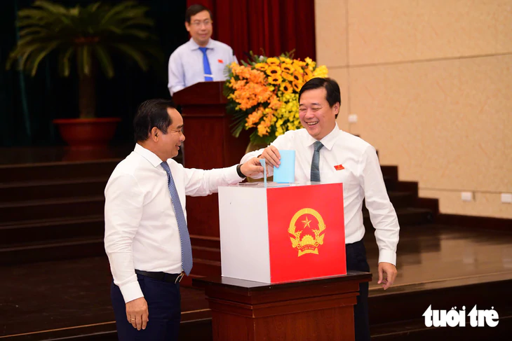 Giới thiệu ông Trương Minh Huy Vũ làm Phó chủ tịch UBND TP.HCM - Ảnh 2.